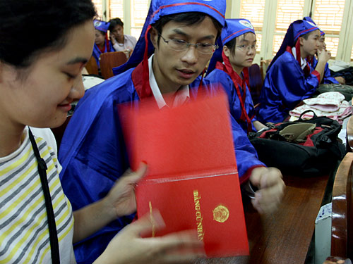 Học phí đại học cao nhất sẽ là 800.000 đồng/tháng